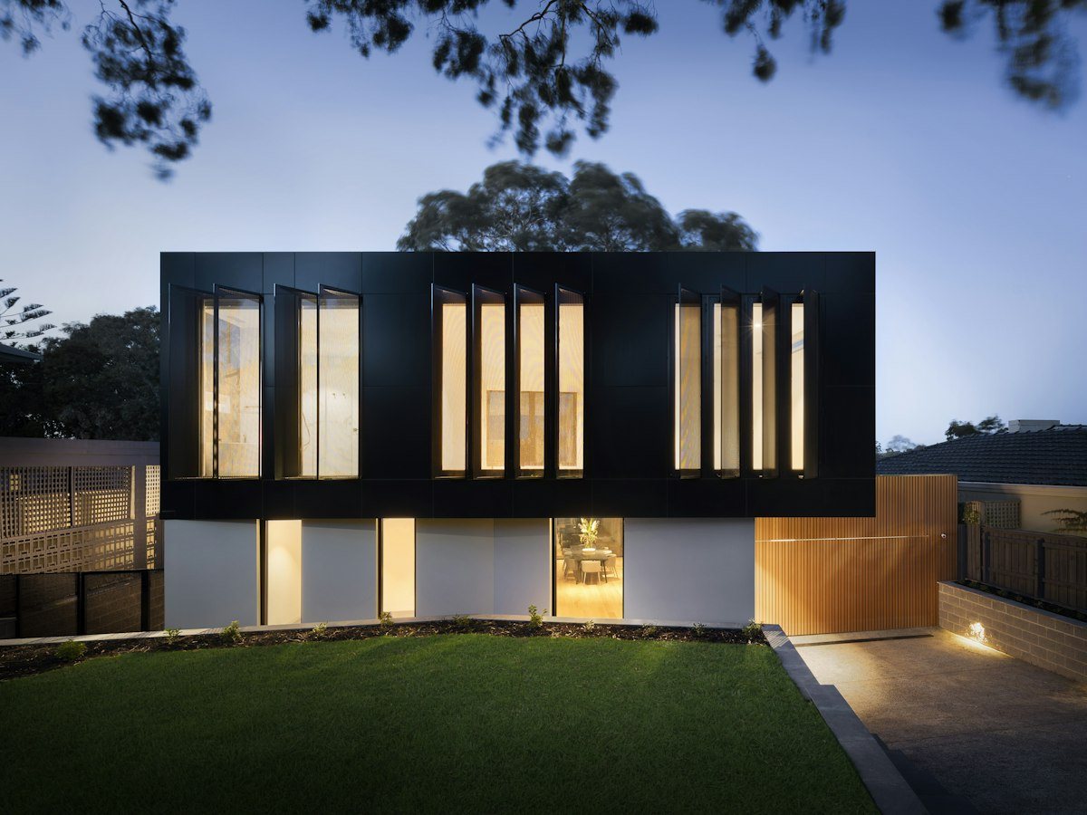 Modern Family Home — photo 2